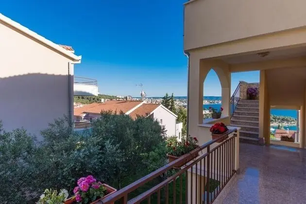 Apart Daire (Marijan - beautiful view - A1(6))