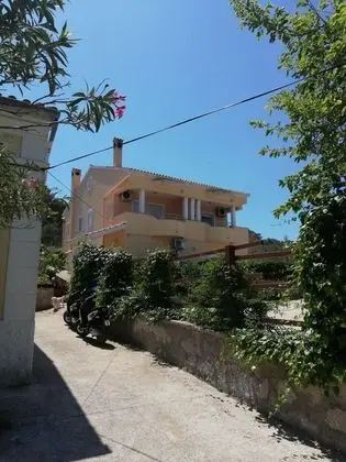 Apart Daire (Marijan - sea view - A1(3+2))