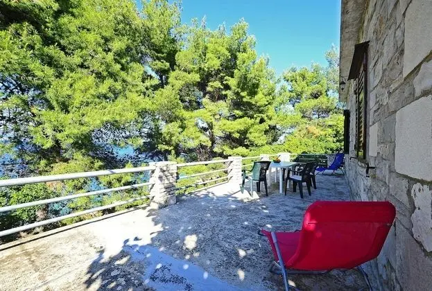 Ev (Villa Marijeta - 20 m from sea - H(7+)