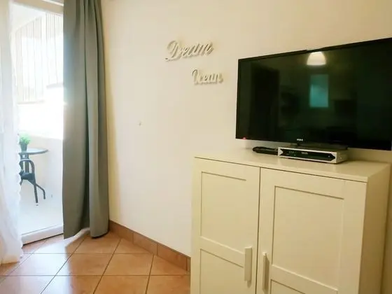 Apart Daire (Marijo - with parking - A2(2+2))