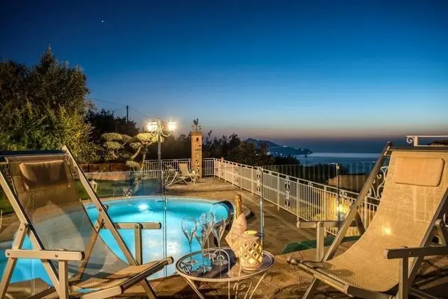 Villa, Sigara İçilebilir