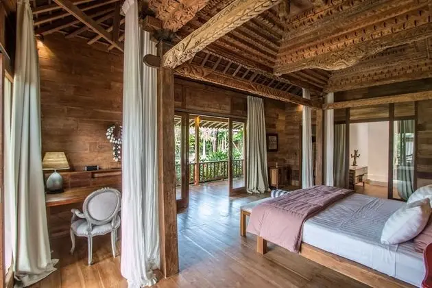 Superior Villa