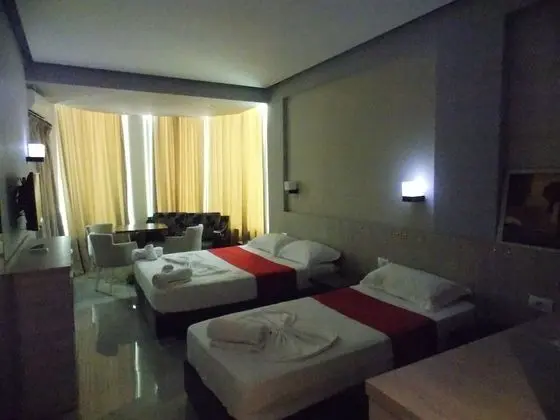 Üç Kişilik Oda, Balkon