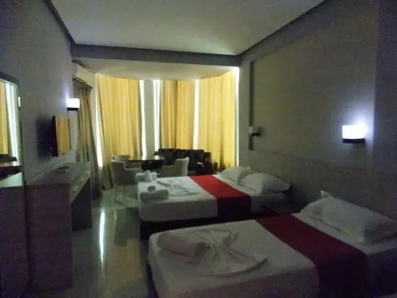 Üç Kişilik Oda, Balkon