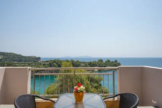 Stüdyo, Deniz Manzaralı (for 3)