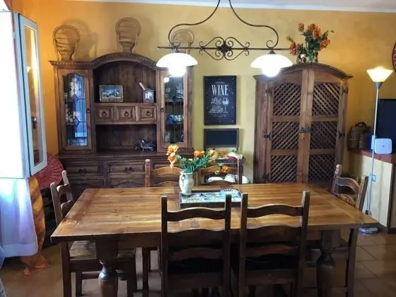 Villa, 4 Yatak Odası, Göl Kenarı