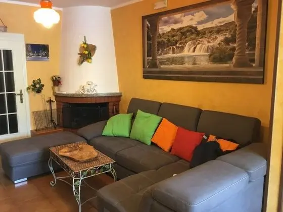 Villa, 4 Yatak Odası, Göl Kenarı