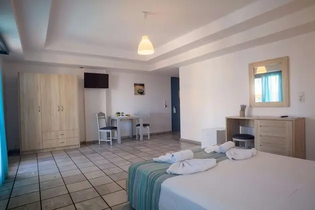 Superior Double Room Side Sea View