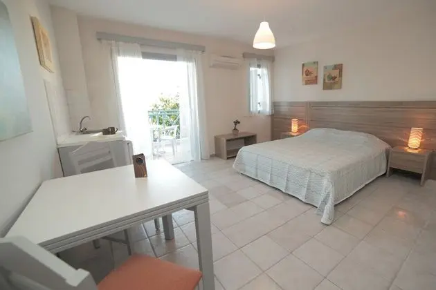 Superior Double Room Side Sea View