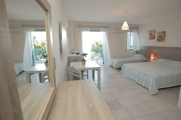 Superior Triple Room Side Sea View