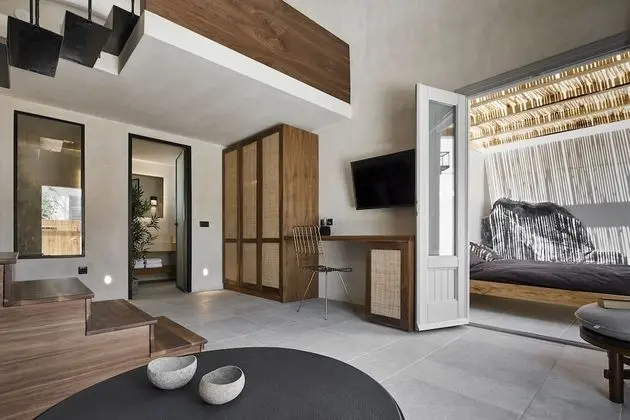 Superior Maisonette with private plunge pool