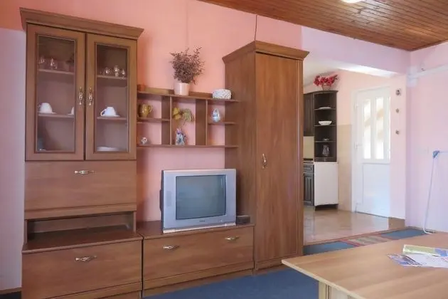 Apart Daire (Marin - 100m from the beach with park)