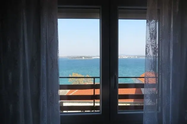 Apart Daire (Marin - 100m from the beach with park)