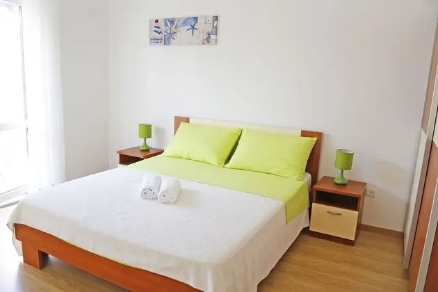 Apart Daire ( Marin - 100m from the sea - A1(2+2))