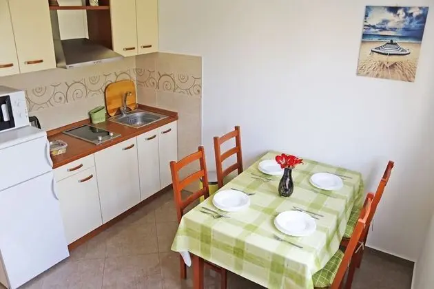 Apart Daire ( Marin - 100m from the sea - A1(2+2))
