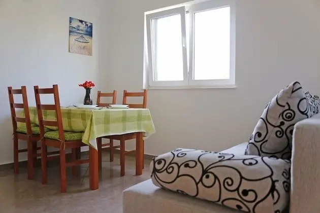 Apart Daire ( Marin - 100m from the sea - A1(2+2))