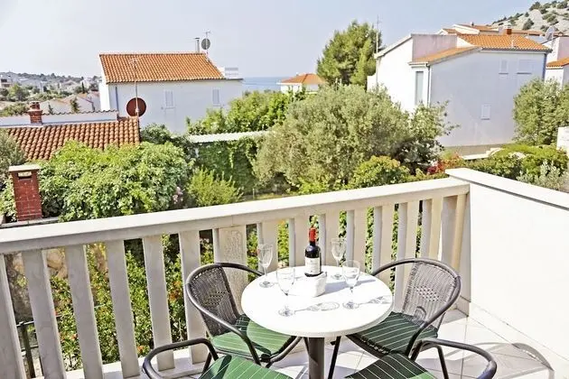 Apart Daire ( Marin - 100m from the sea - A2(2+2))