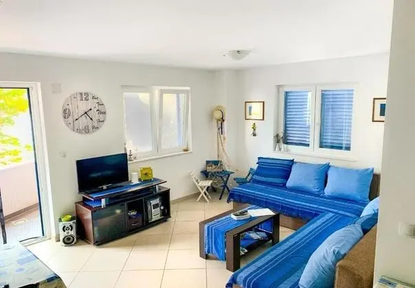 Apart Daire (Marin - 30 m from sea - A1(4))