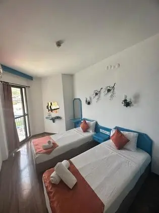 Twin, Kısmi Deniz Manzaralı, Balkonlu