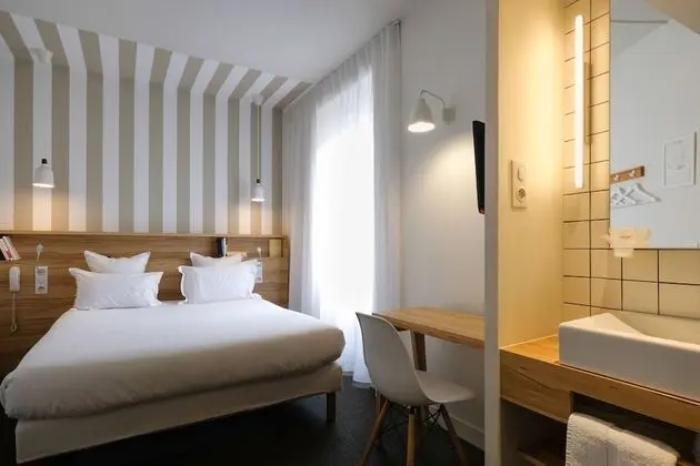 Comfort Tek Büyük Yataklı Oda