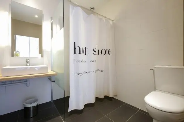 Premium Tek Büyük Yataklı Oda