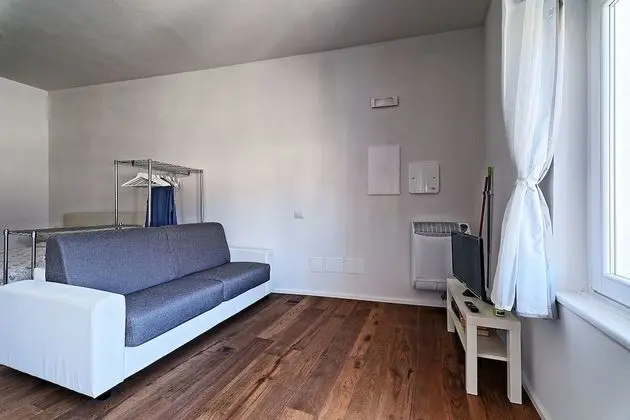 Apart Daire, Göl Manzaralı