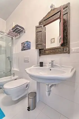Apart Daire, Göl Manzaralı