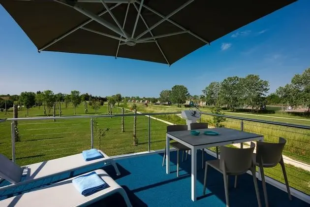 Dubleks, 2 Yatak Odası, Teras, Avlu (Garden Houseboat)