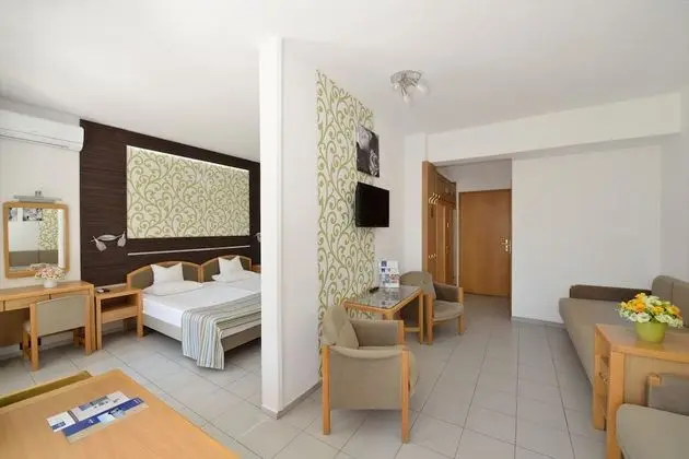 Executive Apart Daire, Göl Manzaralı