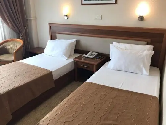 Standart Oda, Bahçe Manzaralı, Balkonsuz