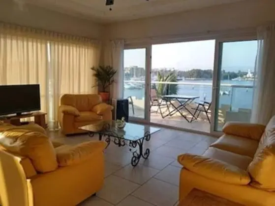 Suite Premium Vista a la Marina.