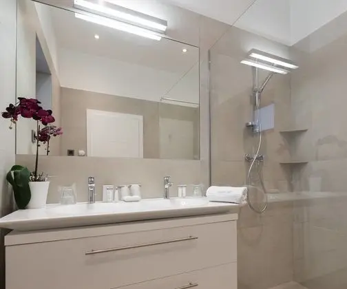 Stüdyo, Deniz Manzaralı (Maslina)