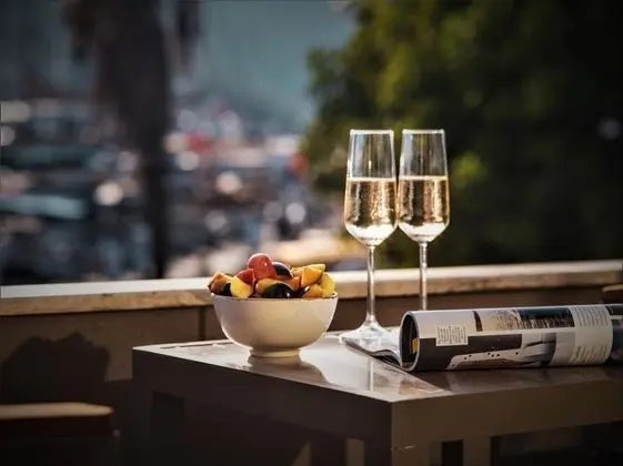 Deluxe Üç Kişilik Oda , Marina Manzaralı, Balkonlu