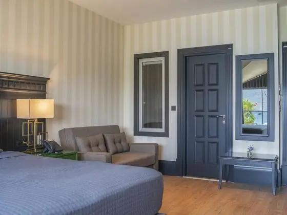 Deluxe Üç Kişilik Oda , Marina Manzaralı, Balkonlu