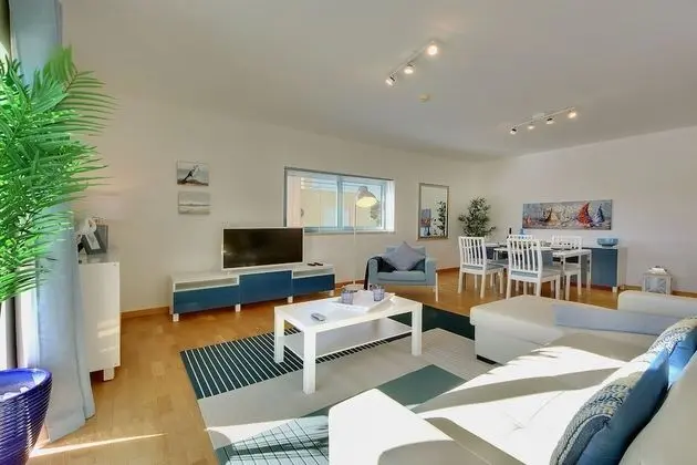 Apart Daire, 1 Yatak Odası, Balkon, Marina Manzaralı