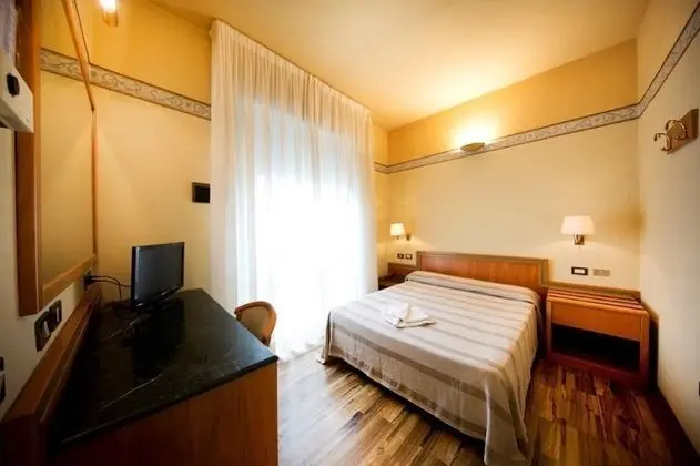 Tek Büyük veya İki Ayrı Yataklı Oda