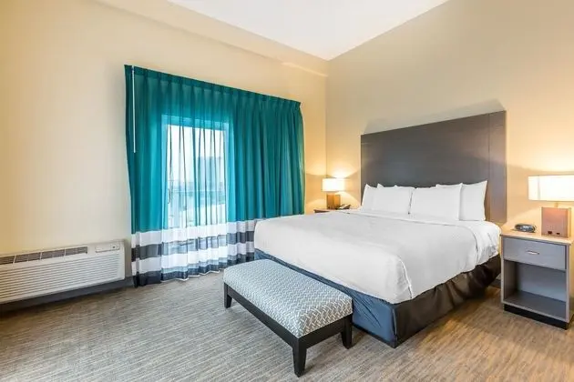 Deluxe Oda, 1 En Büyük (King) Boy Yatak ve Çekyat, Balkon, Marina Manzaralı