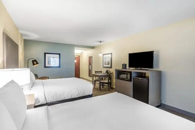 Oda, 2 Büyük (Queen) Boy Yatak, Sigara İçilmez, Marina Manzaralı