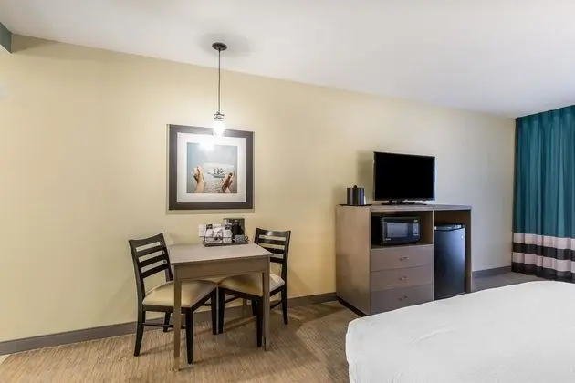 Oda, 2 Büyük (Queen) Boy Yatak, Sigara İçilmez, Marina Manzaralı