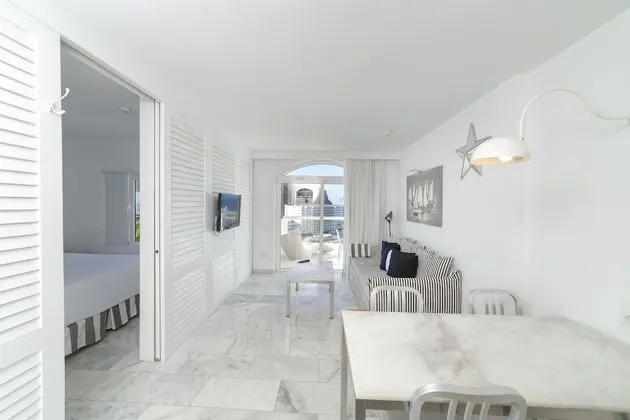 Standard Apart Daire, Balkon, Okyanus Manzaralı