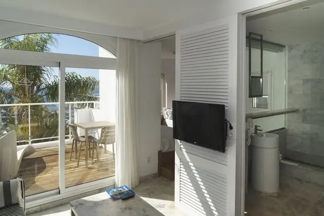 Standard Apart Daire, Balkon, Okyanus Manzaralı