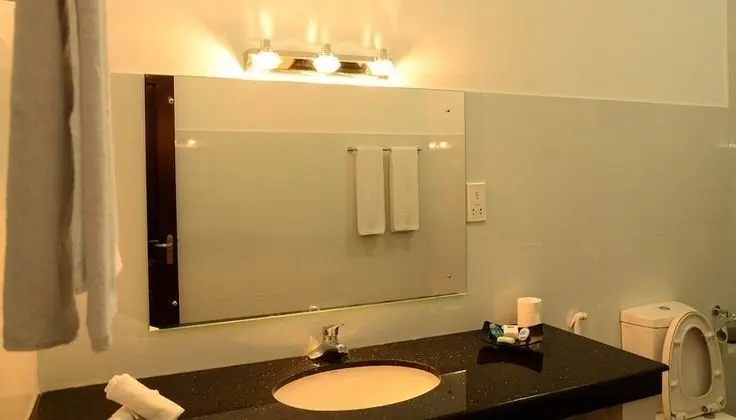 Deluxe Tek Büyük Yataklı Oda, 1 Yatak Odası, Plaj Manzaralı