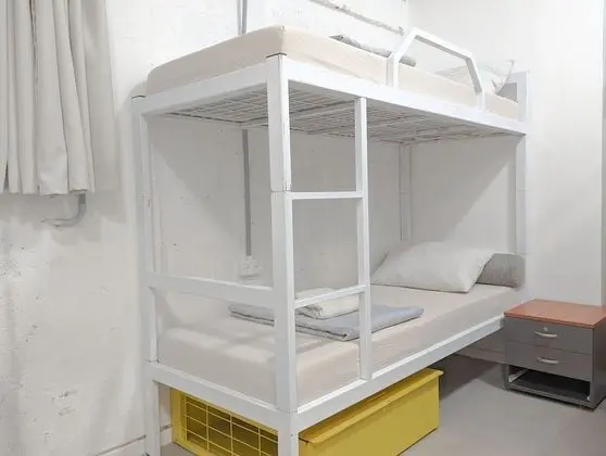 Ortak Ranzalı Oda, Sadece kadınlar için