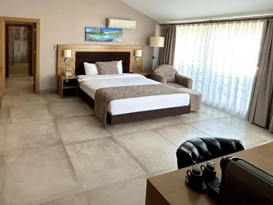 Deluxe Oda, Kısmi Deniz Manzaralı