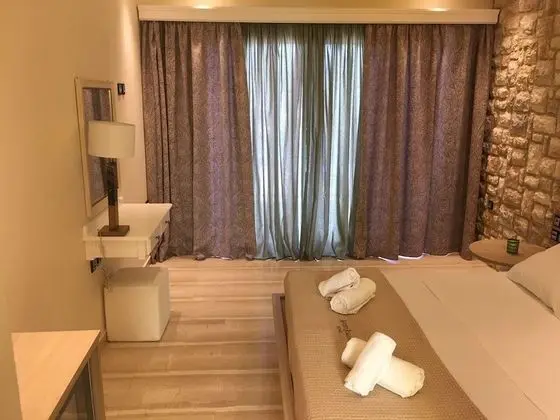 Deluxe Tek Büyük veya İki Ayrı Yataklı Oda