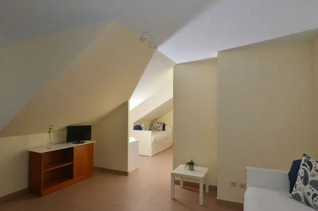Çatı Katı (Loft) (6 Personas)