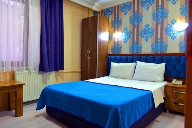 Tek Kişilik, Şehir Manzaralı