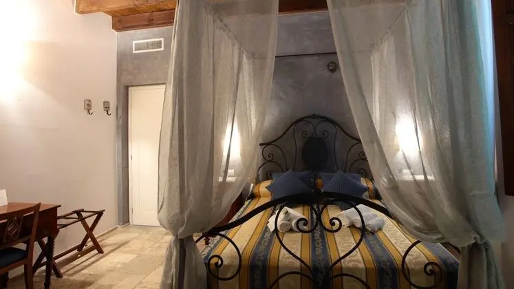 Deluxe Tek Büyük Yataklı Oda, Göl Manzaralı (Bellano)