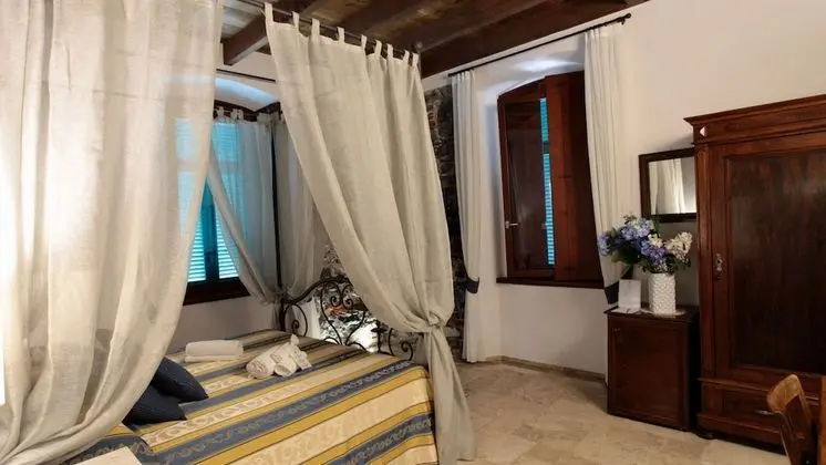 Deluxe Tek Büyük Yataklı Oda, Göl Manzaralı (Bellano)