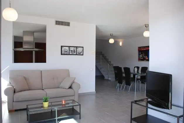 Villa, 5 Yatak Odası, Kişiye Özel Havuzlu, Havuz Manzaralı